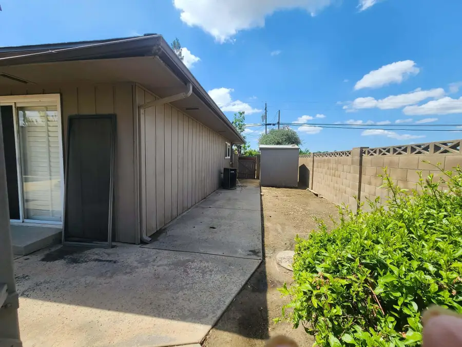 12778 S Mccall Avenue, Selma, CA 93662 - #3