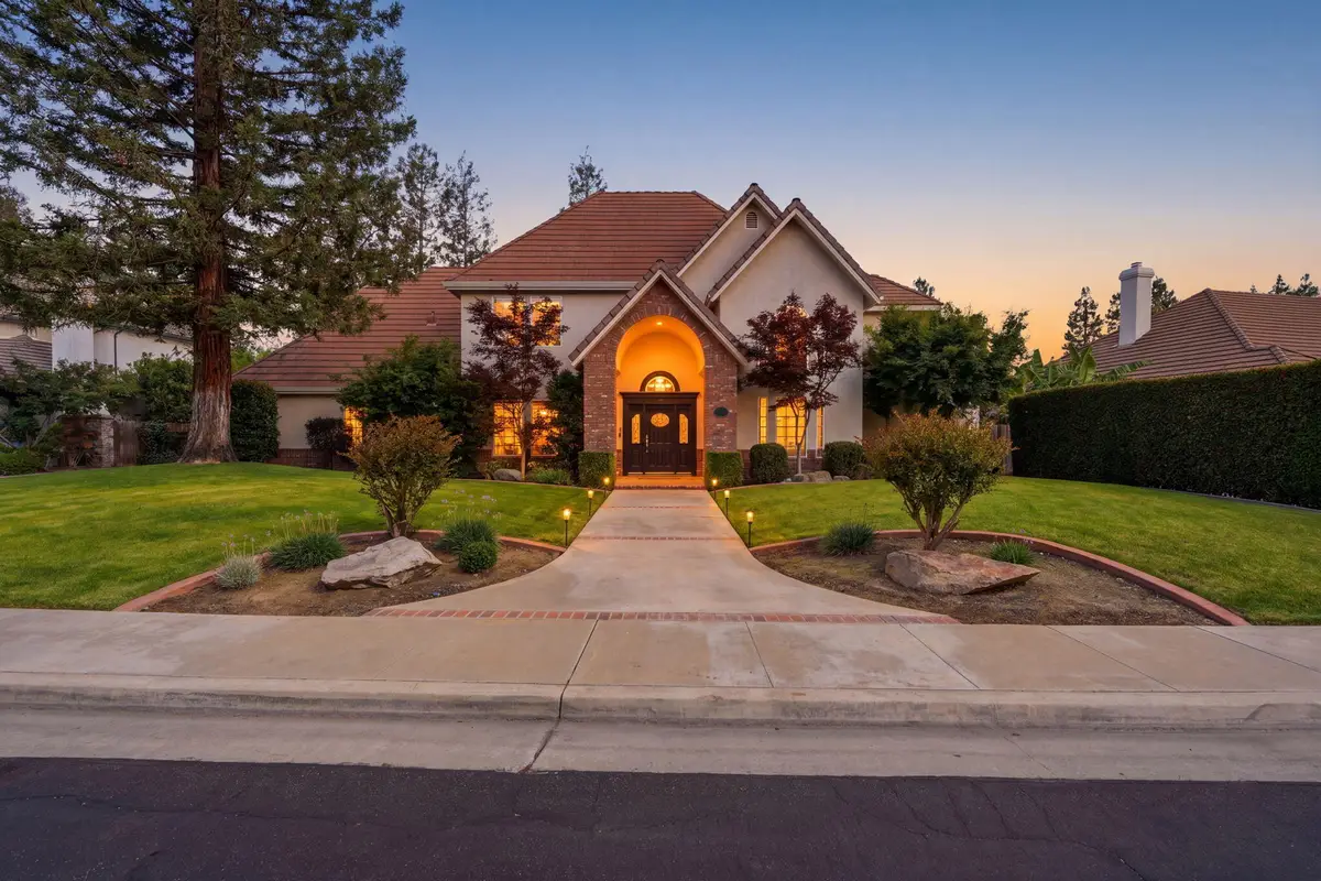 5036 Lakewood Drive, Visalia, CA 93291 - #1