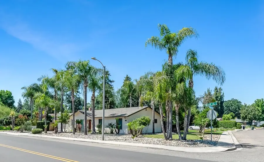 3137 S West Street, Visalia, CA 93277 - #2