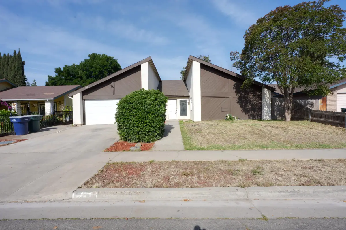 1159 Jamestown, Tulare, CA 93274 - #1