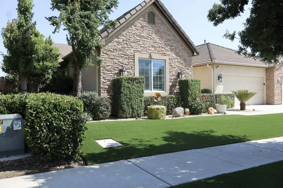 6516 W Wren Avenue, Visalia, CA 93291 - #3