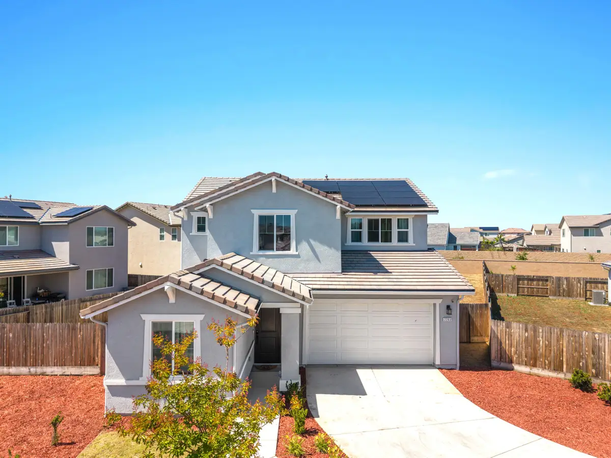 2203 N Laverne Avenue, Fresno, CA 93727 - #1