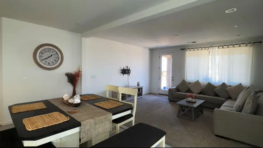 1532 W Tyler Court, Visalia, CA 93291 - #3