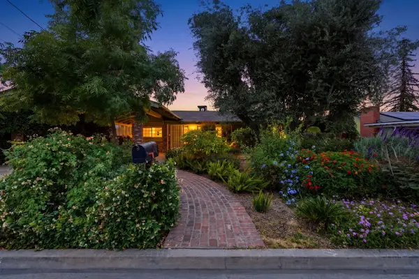 1361 N Oaks Street, Tulare, CA 93274