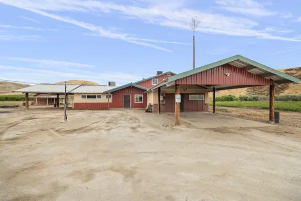 24403 Avenue 234, Lindsay, CA 93247
