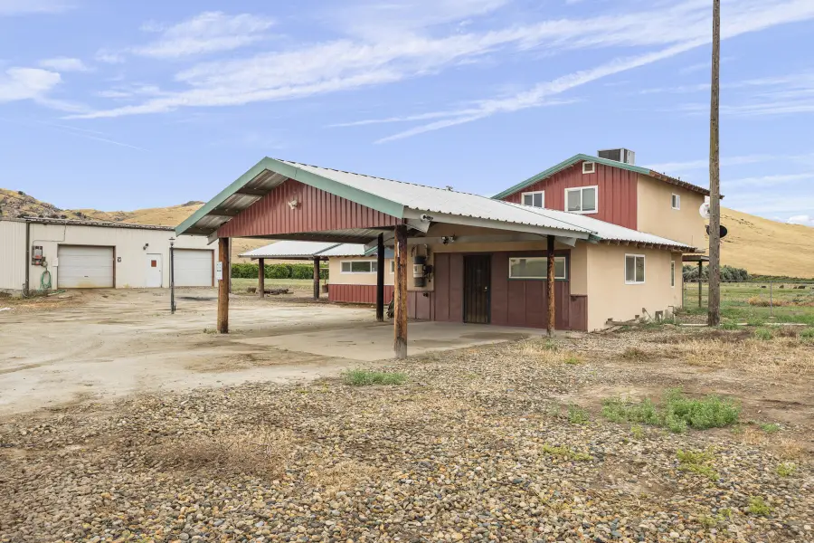24403 Avenue 234, Lindsay, CA 93247 - #2