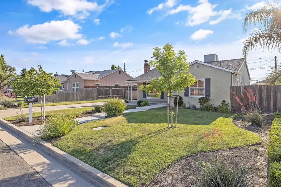 1818 Mckinley Avenue, Hanford, CA 93230 - #3
