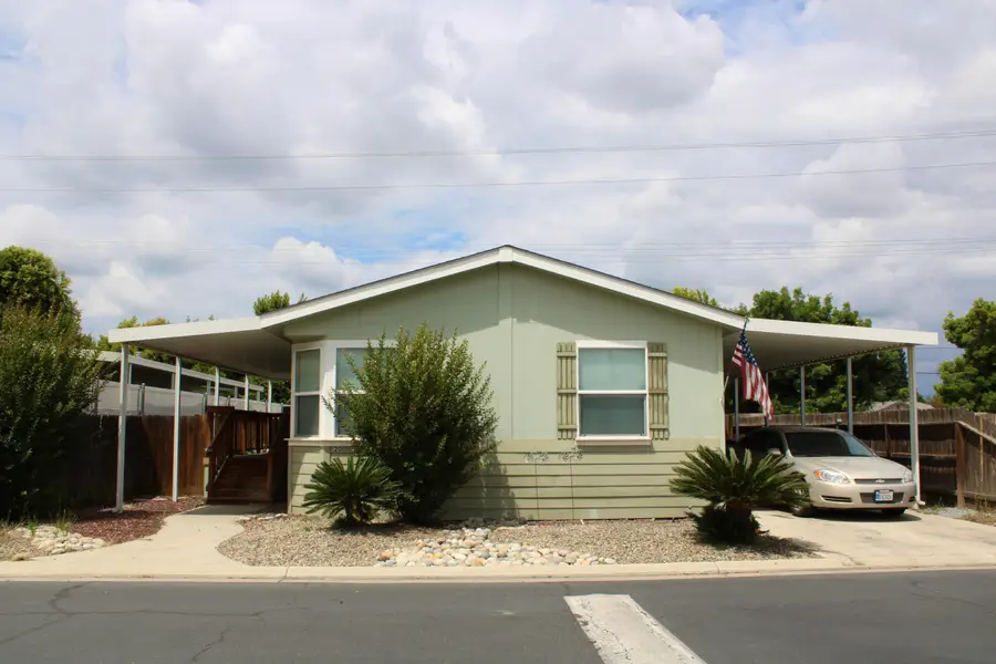 100 S Westwood Street #20, Porterville, CA 93257 - #2