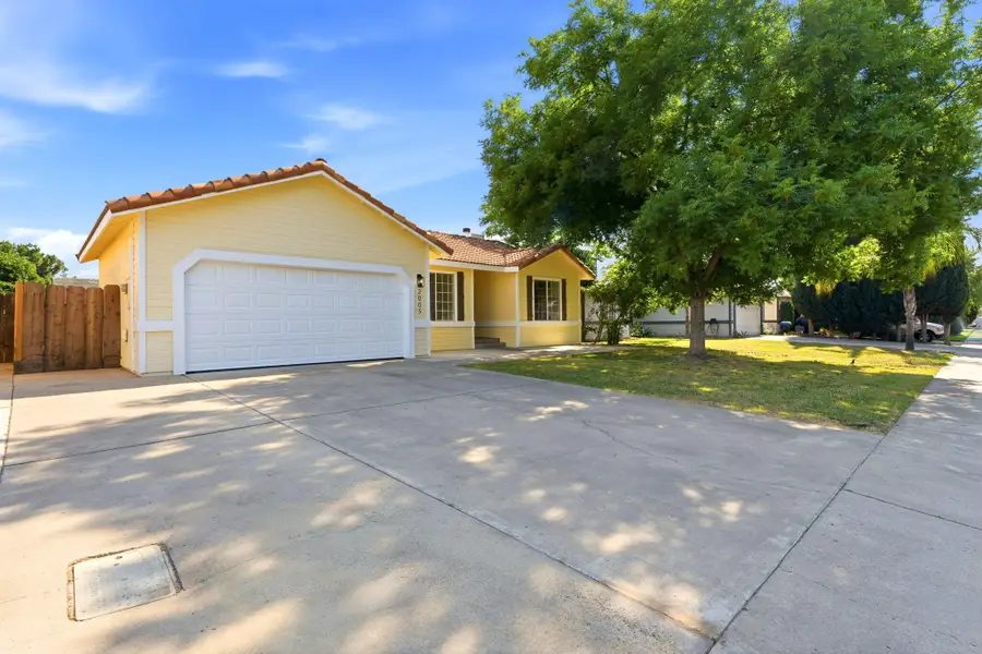 2005 E Roosevelt Court, Visalia, CA 93292 - #3