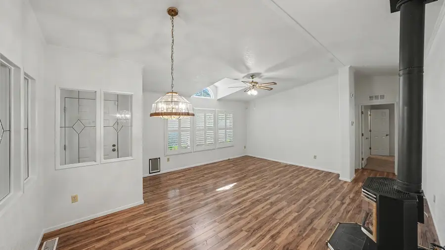 5209 W La Vida #105, Visalia, CA 93277 - #2
