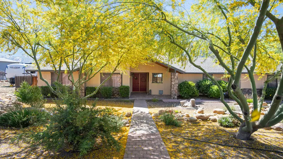 16440 Palomino Drive, Springville, CA 93265 - #2