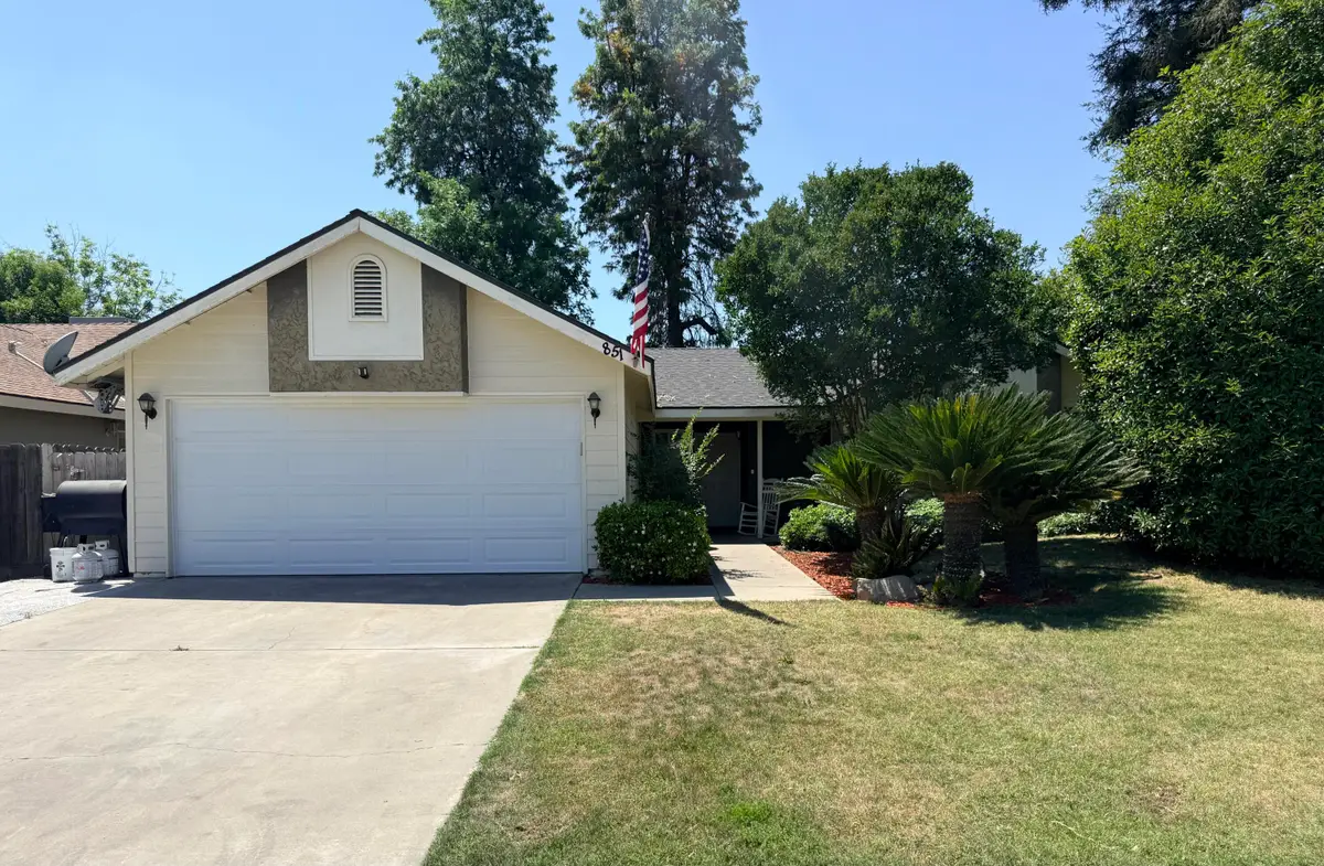 851 N Crenshaw Street, Visalia, CA 93291 - #1