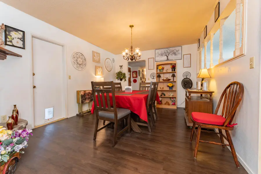 1681 W Wall Lane, Porterville, CA 93257 - #3