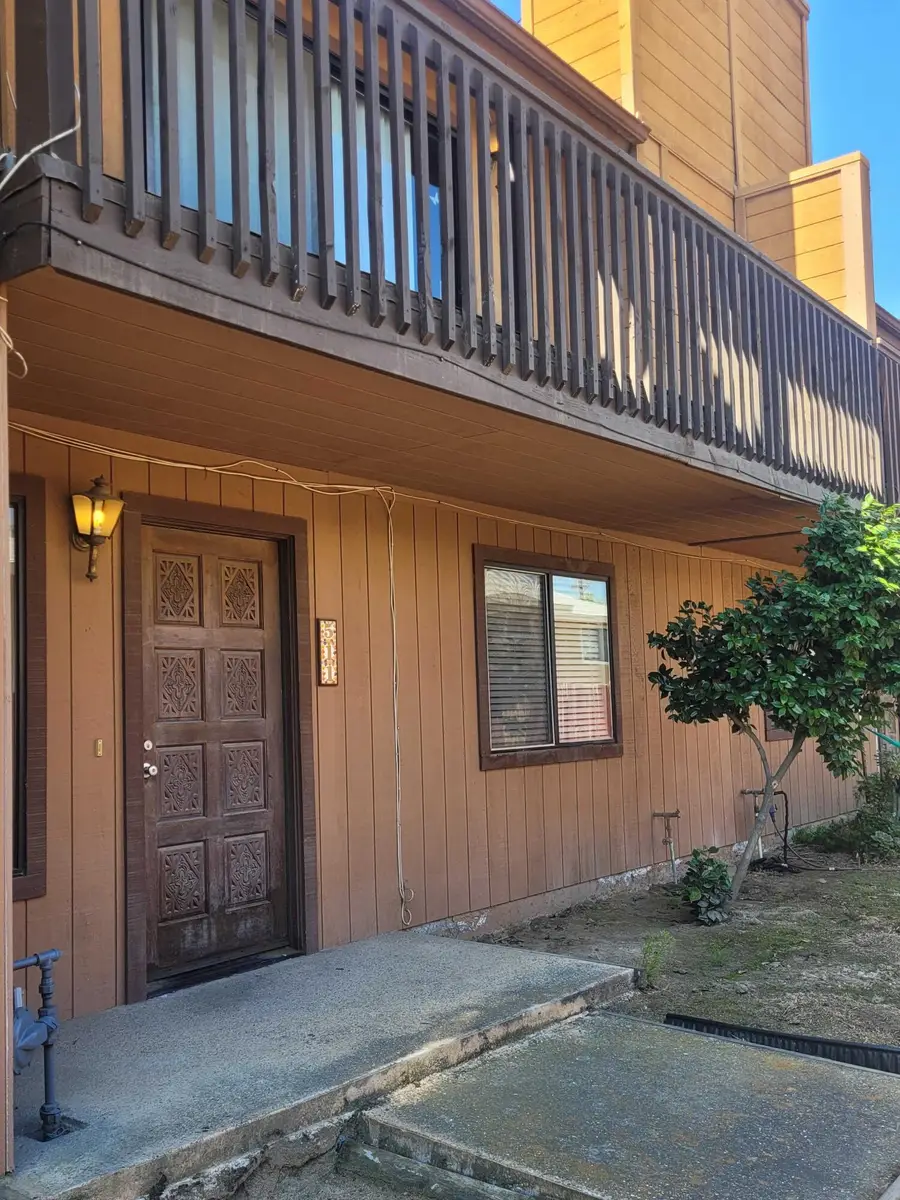 511 N Murry Street, Porterville, CA 93257 - #2