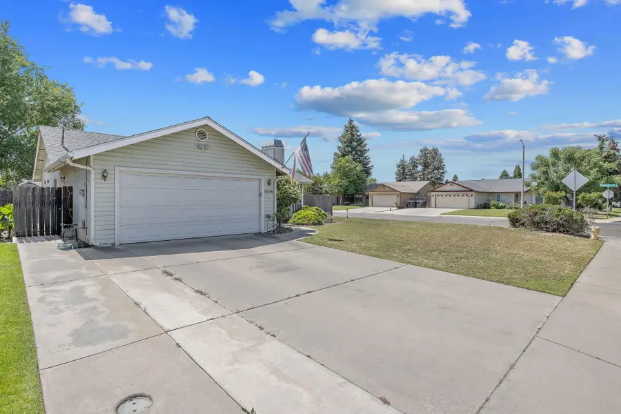 3239 W Packwood Court, Visalia, CA 93277 - #2