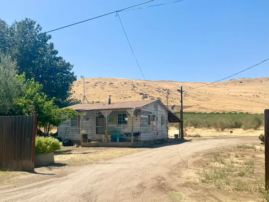 36189 Road 196, Woodlake, CA 93286 - #3