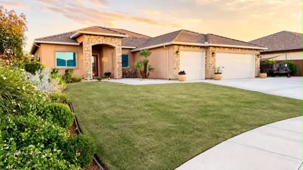 4309 Sierra Madre Avenue, Bakersfield, CA 93313
