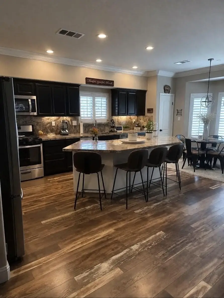 4309 Sierra Madre Avenue, Bakersfield, CA 93313 - #2