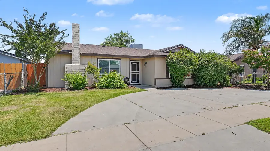 754 N West Street, Tulare, CA 93274 - #3