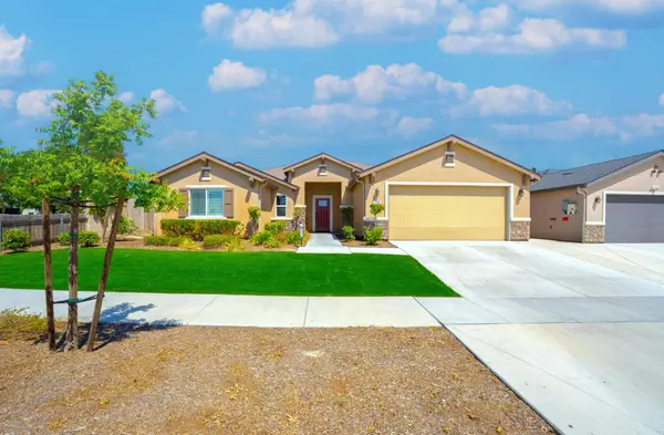 2495 Vintage Place, Hanford, CA 93230