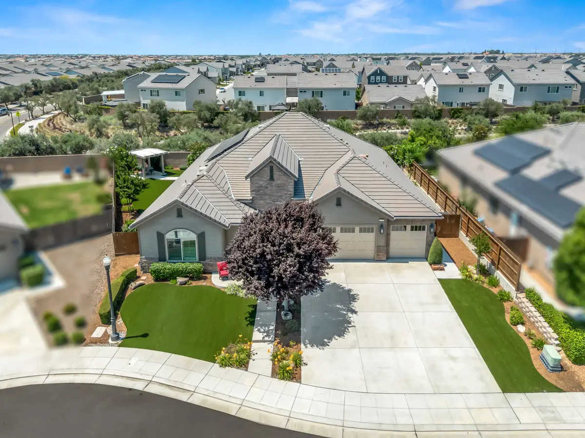 384 Sentinel Drive, Madera, CA 93636 - #1