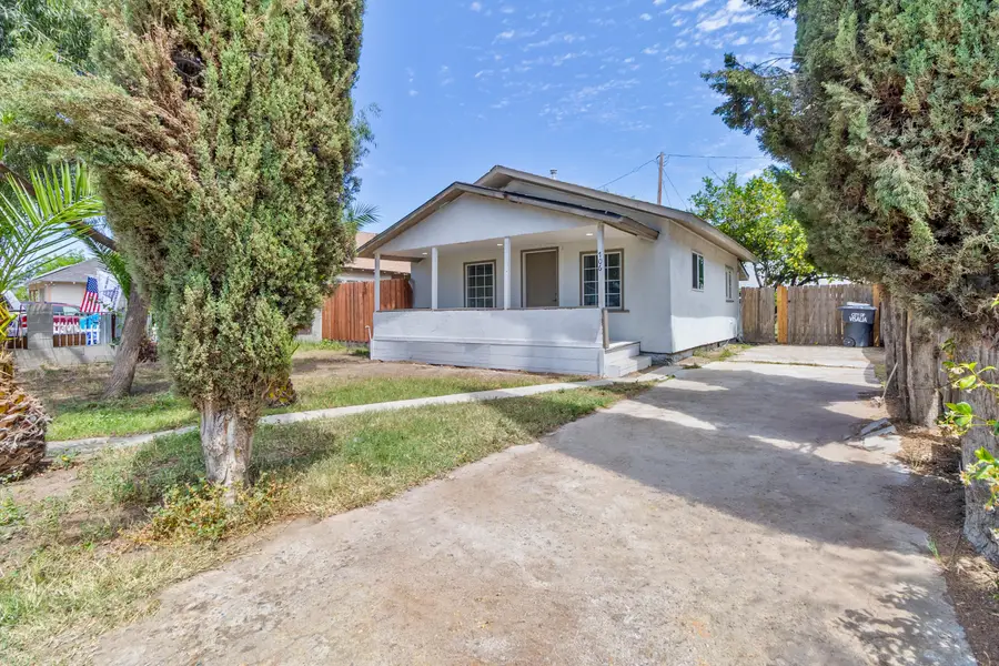 706 S Encina Street, Visalia, CA 93277 - #2