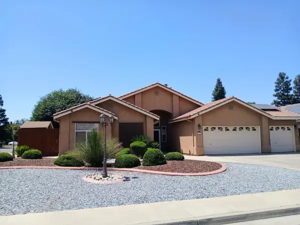 3321 S Stover Street, Visalia, CA 93292