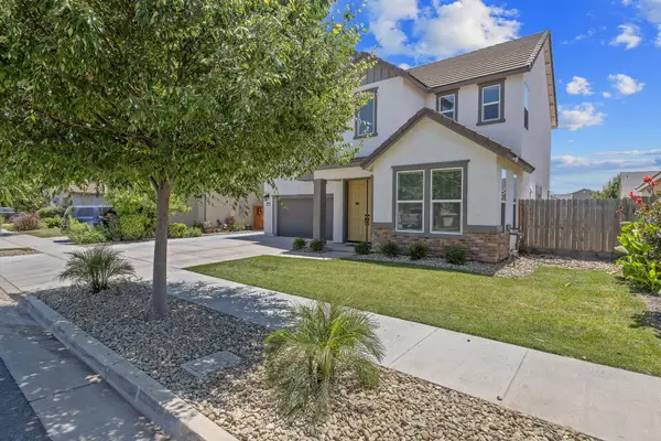 3201 E Harter Avenue, Visalia, CA 93292
