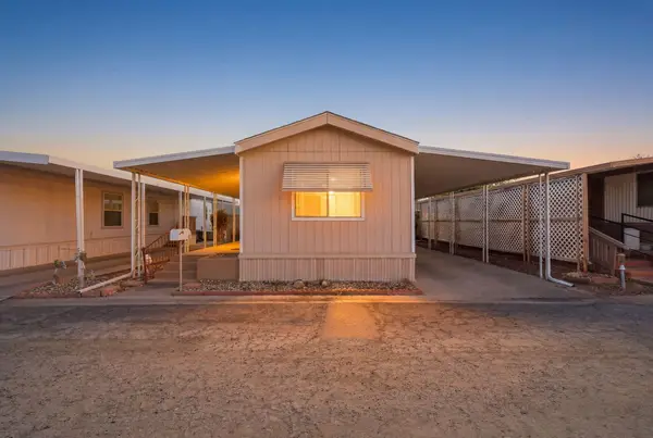 550 W Hermosa Street #11, Lindsay, CA 93247