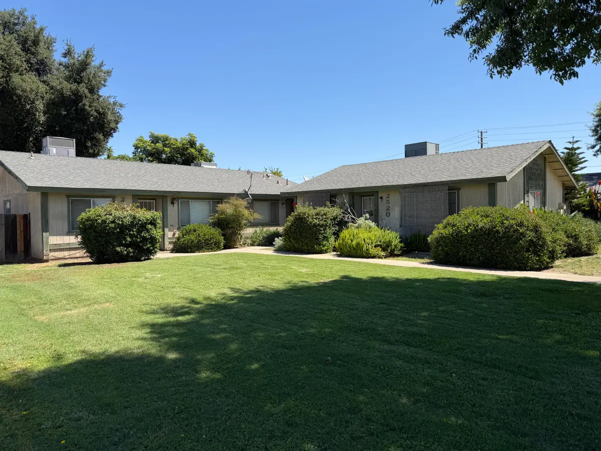 2520-2524 W Victor Avenue, Visalia, CA 93277 - #1