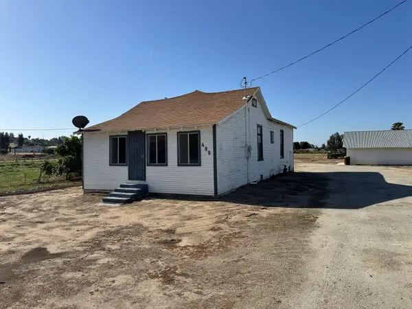 489 W Westfield Avenue, Porterville, CA 93257