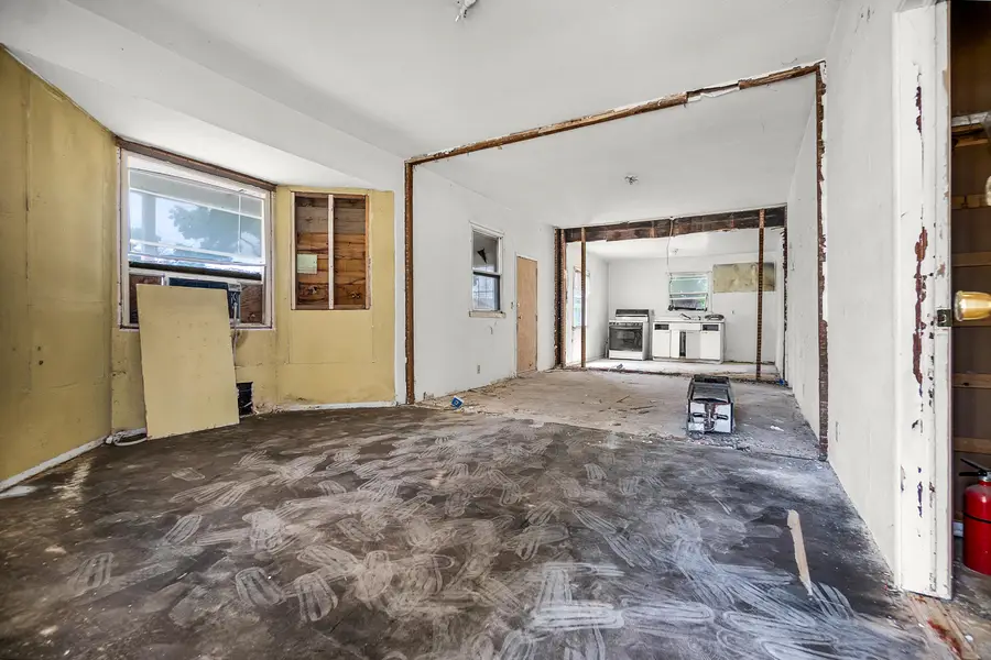 826 Kimball Lane, Hanford, CA 93230 - #3