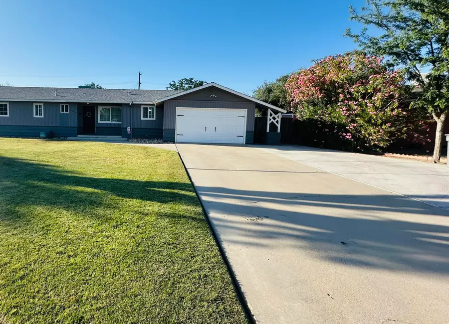 1410 Mulberry Lane, Lemoore, CA 93245 - #2