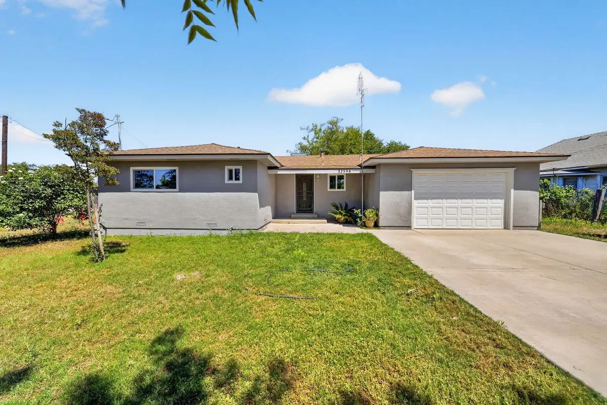 32598 NW Grandview Street, Visalia, CA 93291 - #1