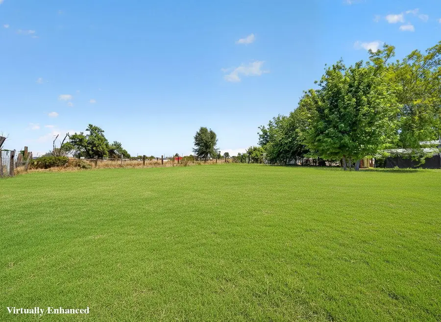 32598 NW Grandview Street, Visalia, CA 93291 - #3