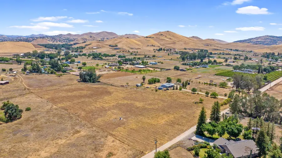 30814 Hill Drive, Exeter, CA 93221 - #3