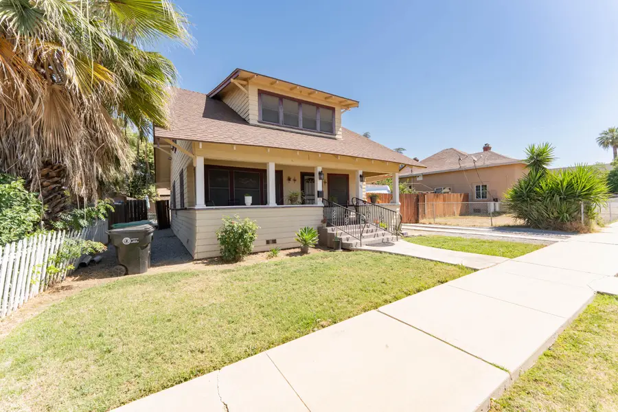 378 E Mill Avenue, Porterville, CA 93257 - #3