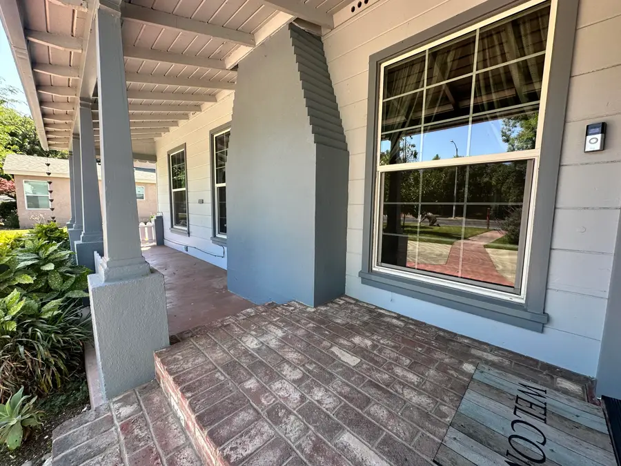 933 E Cross Avenue, Tulare, CA 93274 - #3