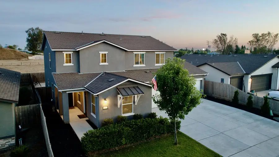 2439 Sawgrass Avenue, Tulare, CA 93274 - #2