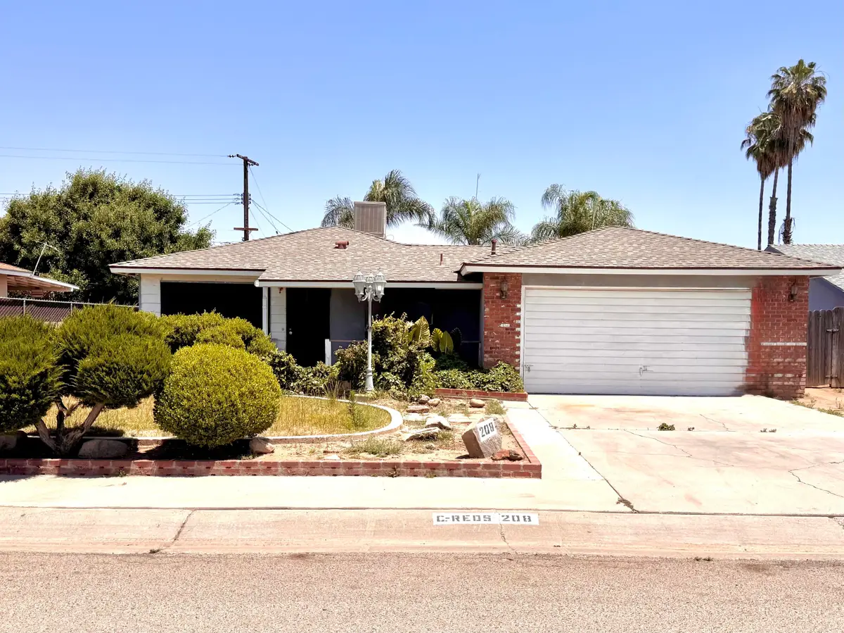 208 N Lombardi Street, Porterville, CA 93257 - #1