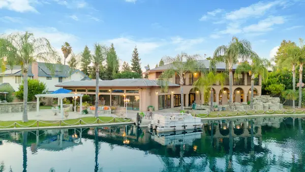 1617 N Aspen Court, Visalia, CA 93291