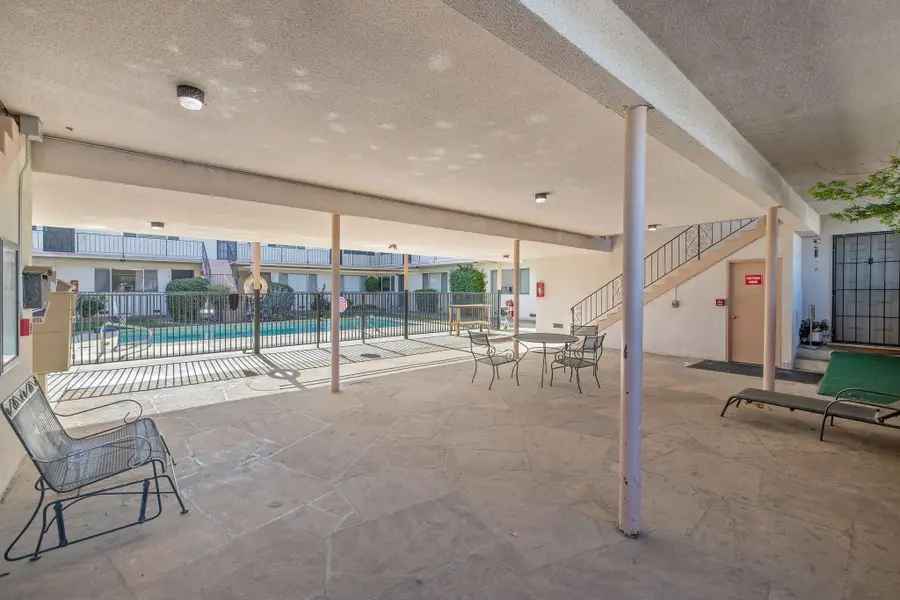 1411 S Divisadero Street, Visalia, CA 93277 - #3