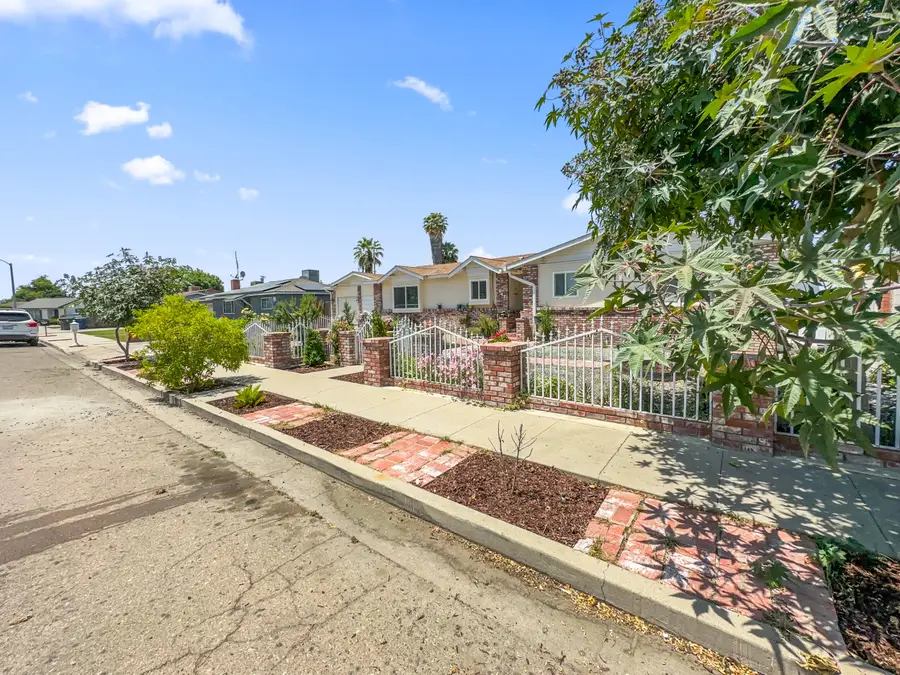 947 Cardoza Drive, Tulare, CA 93274 - #2
