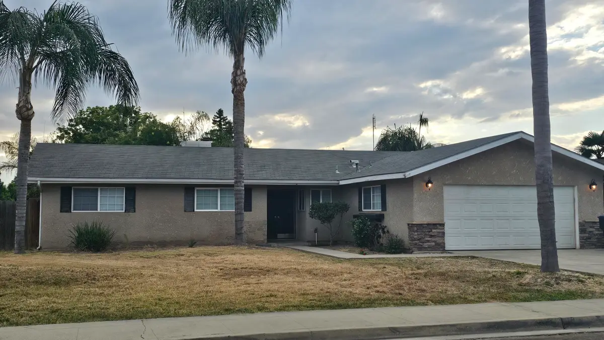 3211 S Vickie Court, Visalia, CA 93277 - #1