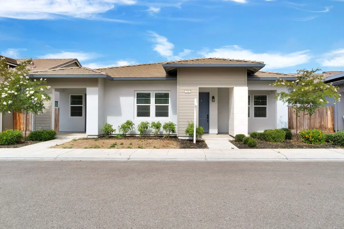 390 S Traverse Drive S, Madera, CA 93636 - #1