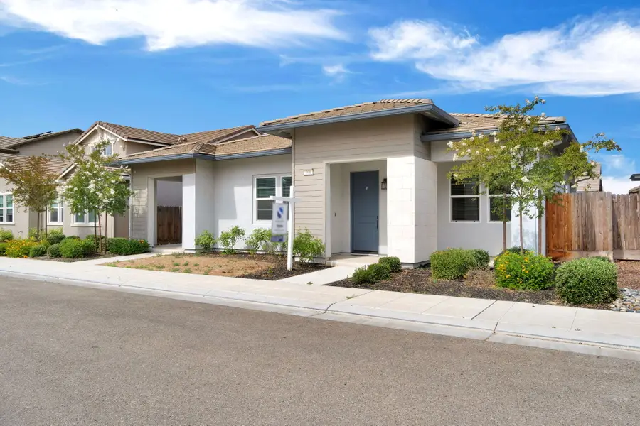 390 S Traverse Drive S, Madera, CA 93636 - #3