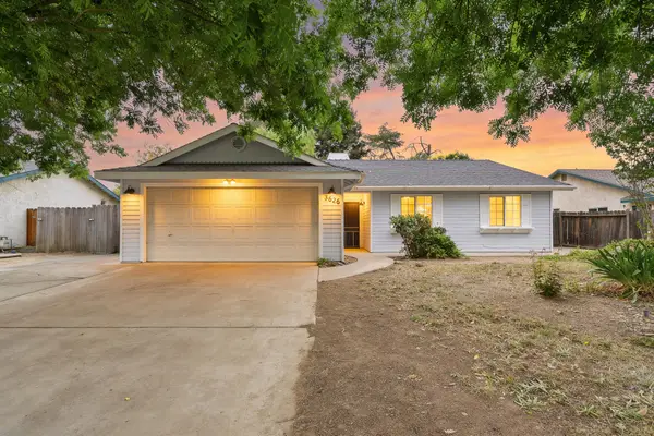 3626 S Chatham Court, Visalia, CA 93277