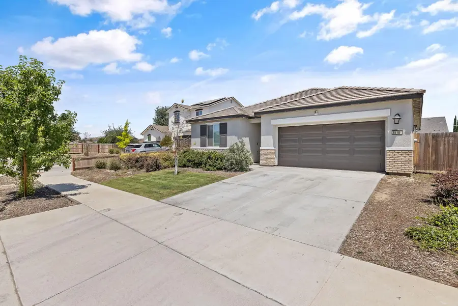 3518 E Laura Court, Visalia, CA 93292 - #2