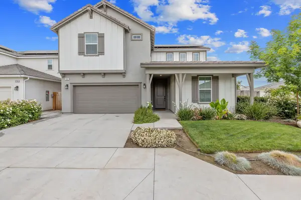 2802 Sand Hills Avenue, Tulare, CA 93274