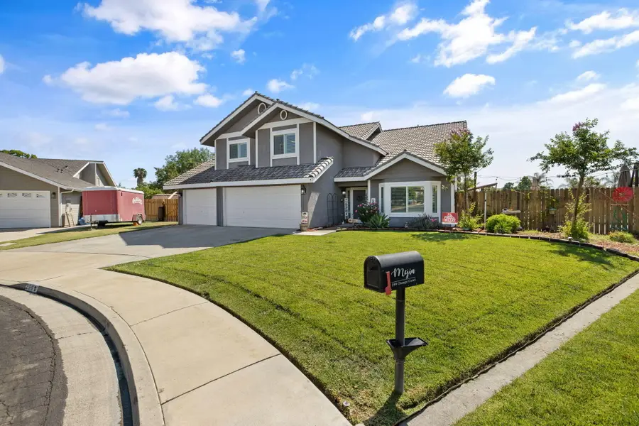 299 Orange Court, Hanford, CA 93230 - #3